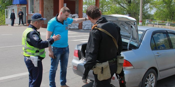Более трети сотрудников ГАИ не подчинились киевским властям