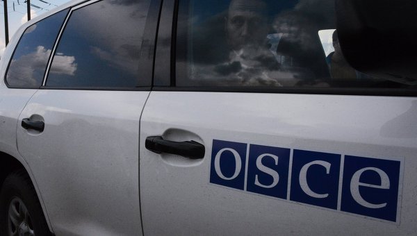 ОБСЕ заявила об отводе ЛНР и ДНР тяжелой техники ОБСЕ заявила об отводе ЛНР и ДНР тяжелой техники