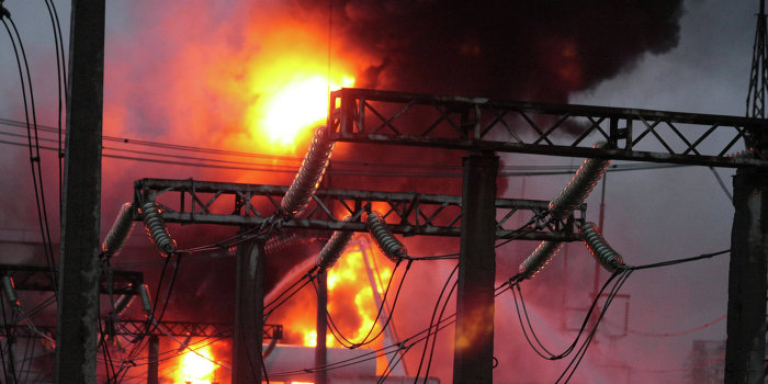 В Харькове взрыв трансформатора оставил без электричества военный госпиталь
