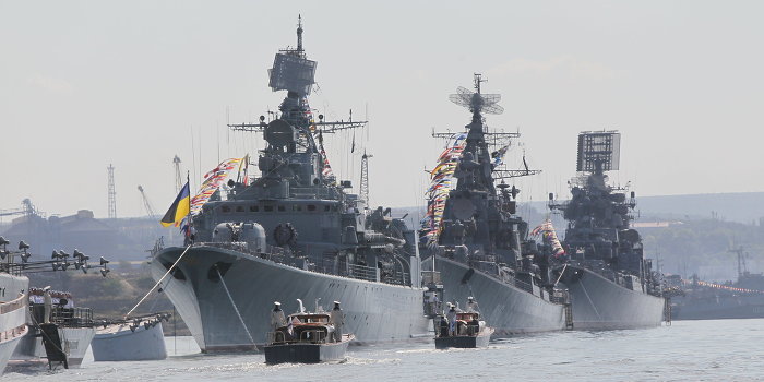 Порошенко готовится ликвидировать военно-морские силы Украины