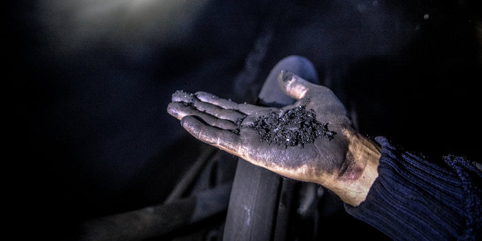 Украина тайно покупает уголь у т.н. «террористов-боевиков» из ЛНР. (Документы) Украина тайно покупает уголь у т.н. «террористов-боевиков» из ЛНР. (Документы)