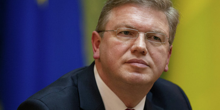 Экс-комиссар ЕС: Вина за кризис на Украине лежит на руководстве ФРГ и Евросоюза