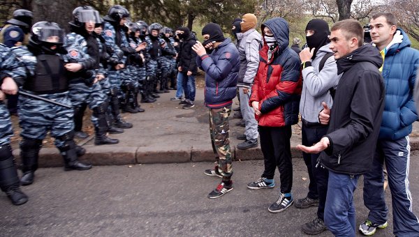 Украинский нацизм: жизнь как убийство истории Украинский нацизм: жизнь как убийство истории