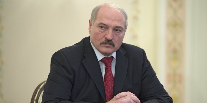 Белоруссия полностью поддерживает позицию России по Украине Белоруссия полностью поддерживает позицию России по Украине