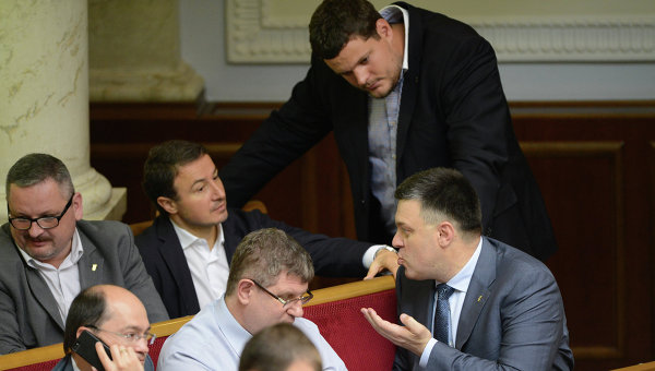 Украинские националисты хотят переименовать каноническую Украинскую Православную Церковь Украинские националисты хотят переименовать каноническую Украинскую Православную Церковь