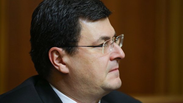 Министры-иностранцы вынудили Яценюка отказаться от украинского языка Министры-иностранцы вынудили Яценюка отказаться от украинского языка