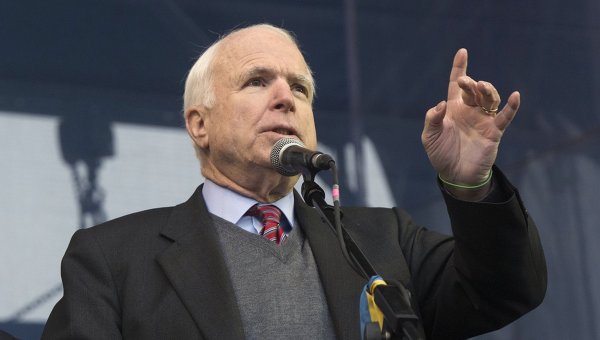 Джон Маккейн: Сенат США в январе вернется к вопросу поставок оружия Киеву Джон Маккейн: Сенат США в январе вернется к вопросу поставок оружия Киеву