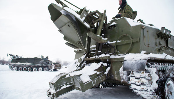 Украинские силовики минируют окрестности Мариуполя Украинские силовики минируют окрестности Мариуполя