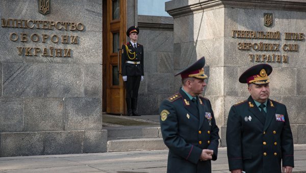Турчинов: Украину ждет три волны мобилизации в 2015 году Турчинов: Украину ждет три волны мобилизации в 2015 году