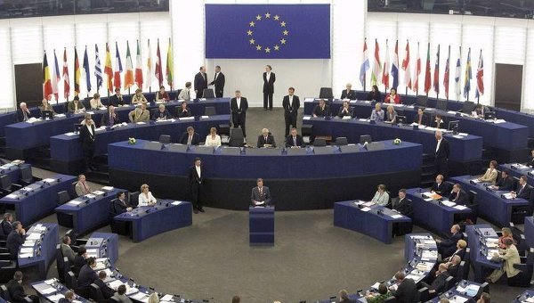 Порошенко мечтает о депутатском кресле в Европарламенте Порошенко мечтает о депутатском кресле в Европарламенте