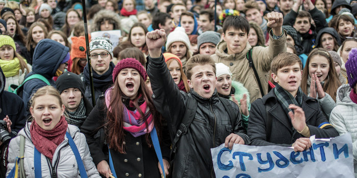 Протест под окнами Кличко: Кто не скачет, тот буржуй! Протест под окнами Кличко: Кто не скачет, тот буржуй!