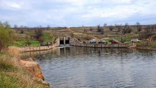 Разведка ДНР: каратели заминировали Карловское водохранилище Разведка ДНР: каратели заминировали Карловское водохранилище