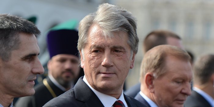 Ющенко снова манипулирует своим анализом крови Ющенко снова манипулирует своим анализом крови