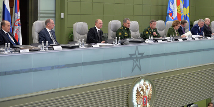 Президент РФ утвердил новую Военную доктрину России Президент РФ утвердил новую Военную доктрину России