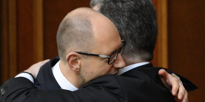 Порошенко и Яценюк вошли в тройку «разочарований года» на Украине Порошенко и Яценюк вошли в тройку «разочарований года» на Украине