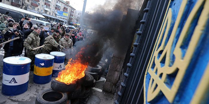 Национальное строительство в постмайданной Украине Национальное строительство в постмайданной Украине