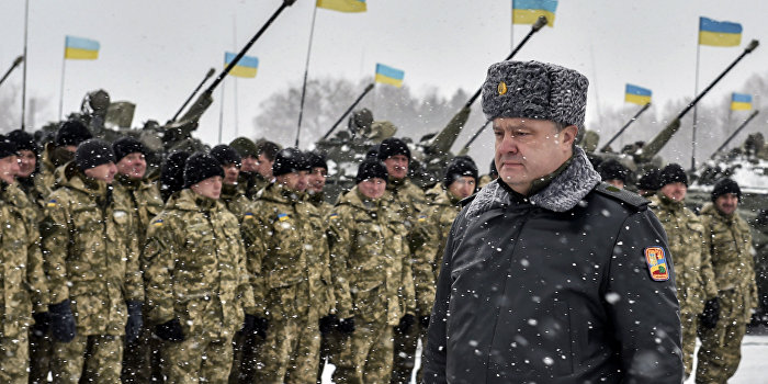 Порошенко: День войны обходится Украине в семь миллионов евро Порошенко: День войны обходится Украине в семь миллионов евро
