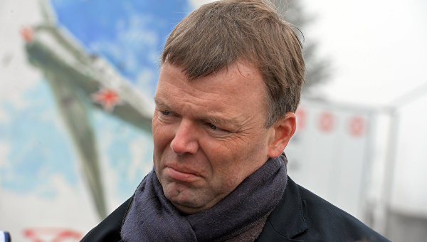 Киев заявил об отводе вооружений от линии соприкосновения Киев заявил об отводе вооружений от линии соприкосновения