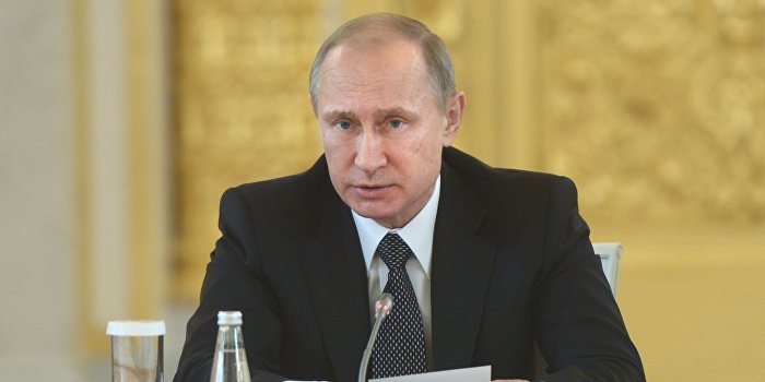 Владимир Путин о реформах на Украине: По форме всё правильно, а по сути – издевательство Владимир Путин о реформах на Украине: По форме всё правильно, а по сути – издевательство