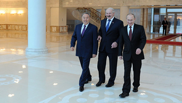 Песков объяснил появление слухов о болезни Путина весенними обострениями Песков объяснил появление слухов о болезни Путина весенними обострениями