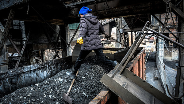 ДНР начала поставки угля на Украину ДНР начала поставки угля на Украину