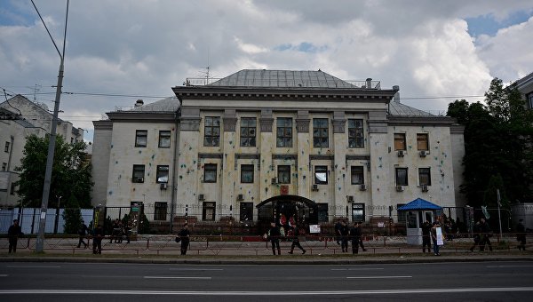 Маразмы недели. «Рошен- wall», провал МинСтеця и заставь дураков Госдепу молиться Маразмы недели. «Рошен- wall», провал МинСтеця и заставь дураков Госдепу молиться