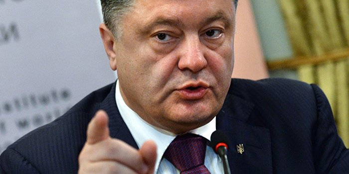 Порошенко угрозами подавил протест сотрудников аэропорта «Борисполь» Порошенко угрозами подавил протест сотрудников аэропорта «Борисполь»
