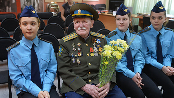 100-летний ветеран Великой Отечественной – о жизни, войне и секретах долголетия 100-летний ветеран Великой Отечественной – о жизни, войне и секретах долголетия