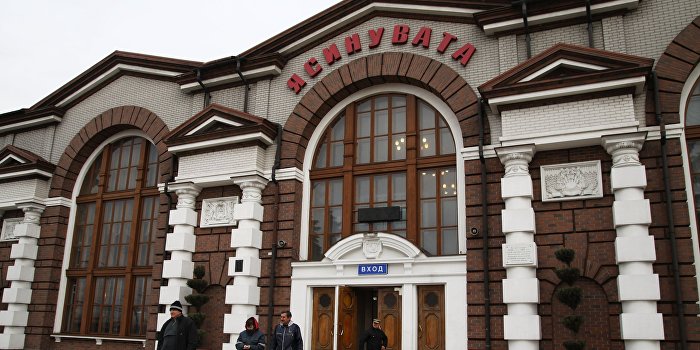 Между ДНР и ЛНР возобновилось железнодорожное сообщение Между ДНР и ЛНР возобновилось железнодорожное сообщение