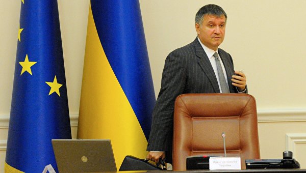 Украинский депутат: Яценюк и Аваков лоббируют коррупционеров Украинский депутат: Яценюк и Аваков лоббируют коррупционеров
