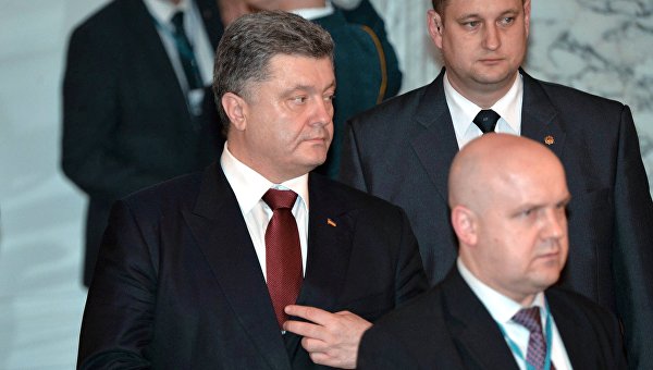 Захарченко: Совершив подлог в Минске, киевские власти готовятся к наступлению Захарченко: Совершив подлог в Минске, киевские власти готовятся к наступлению