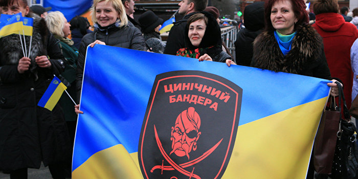 Украина с 30 марта по 5 апреля укреплялась по бандеровским лекалам Украина с 30 марта по 5 апреля укреплялась по бандеровским лекалам