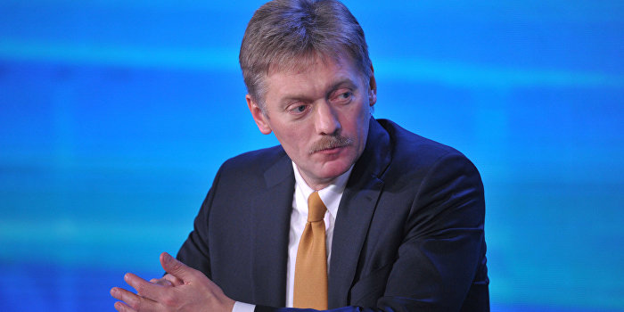 Песков напомнил Меркель, что мировой угрозой стала поддержка Европой госпереворота в Киеве