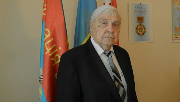 «Немцы были такие же пацаны, как и мы. А мы их убивали, и они нас» «Немцы были такие же пацаны, как и мы. А мы их убивали, и они нас»