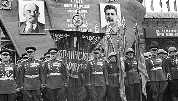 «Немцы были такие же пацаны, как и мы. А мы их убивали, и они нас» «Немцы были такие же пацаны, как и мы. А мы их убивали, и они нас»