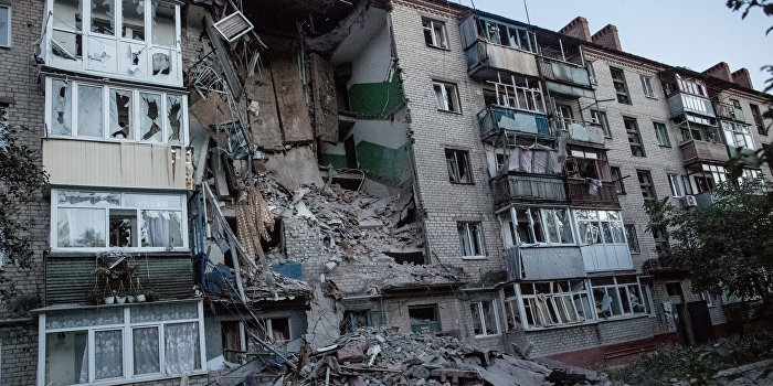 Трофейная видеозапись показала пьяных силовиков, обстреливающих Славянск Трофейная видеозапись показала пьяных силовиков, обстреливающих Славянск