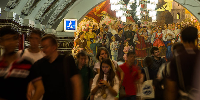 В Киеве станцию метро «Площадь Льва Толстого» закрыли из-за сообщения о минировании В Киеве станцию метро «Площадь Льва Толстого» закрыли из-за сообщения о минировании