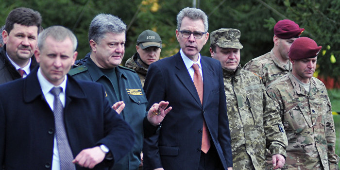 Присутствие натовских военных на Украине преследует сразу две цели Присутствие натовских военных на Украине преследует сразу две цели