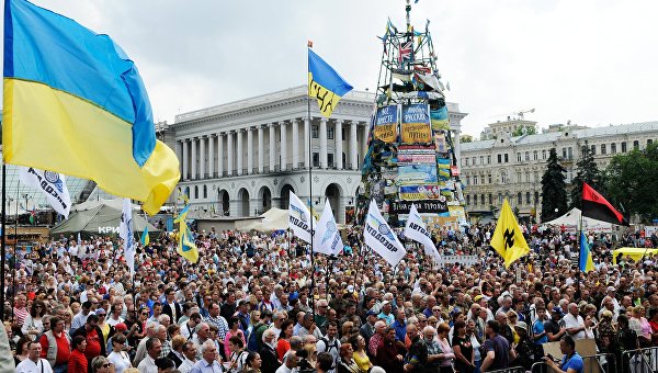 Завоевания революции: почему у Ленина получилось, а у Порошенко нет Завоевания революции: почему у Ленина получилось, а у Порошенко нет
