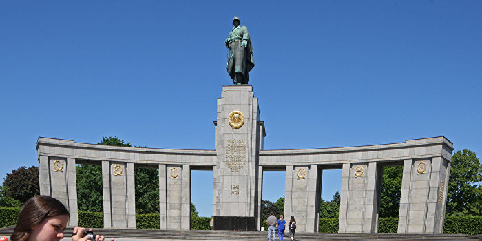 Как в Германии готовятся отметить 70-ю годовщину Великой Победы? Как в Германии готовятся отметить 70-ю годовщину Великой Победы?