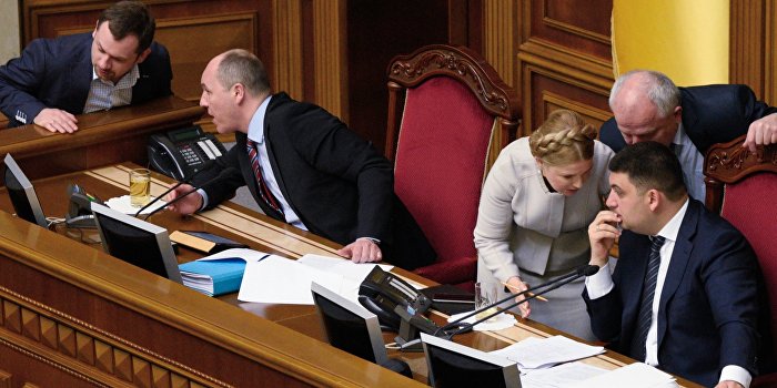 «Революция» начала «жрать своих»: в украинском парламенте анонсированы аресты «Революция» начала «жрать своих»: в украинском парламенте анонсированы аресты