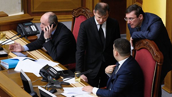 «Революция» начала «жрать своих»: в украинском парламенте анонсированы аресты «Революция» начала «жрать своих»: в украинском парламенте анонсированы аресты
