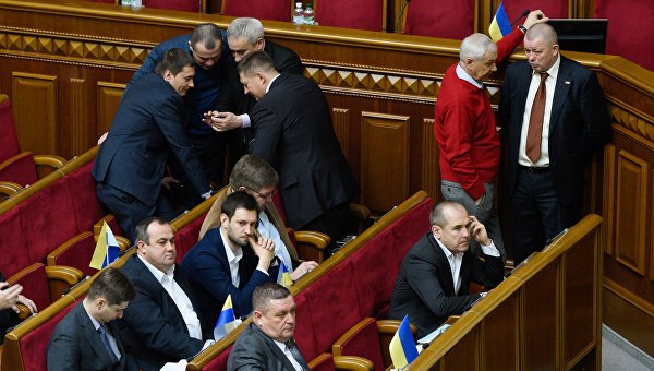 «Революция» начала «жрать своих»: в украинском парламенте анонсированы аресты «Революция» начала «жрать своих»: в украинском парламенте анонсированы аресты