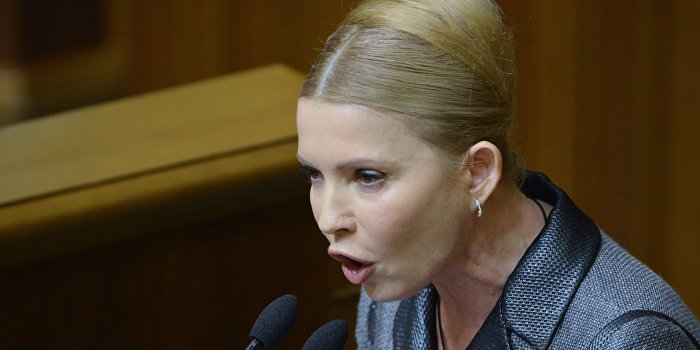 Тимошенко: Политика кабмина Яценюка является шоком без терапии Тимошенко: Политика кабмина Яценюка является шоком без терапии