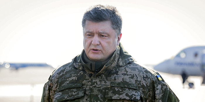 Порошенко назвал военную операцию в Донбассе отечественной войной Порошенко назвал военную операцию в Донбассе отечественной войной