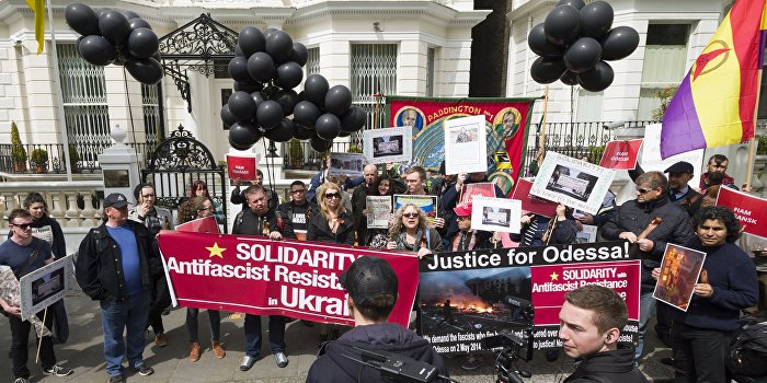 В мире отдали дань памяти жертв трагедии в одесском Доме профсоюзов В мире отдали дань памяти жертв трагедии в одесском Доме профсоюзов