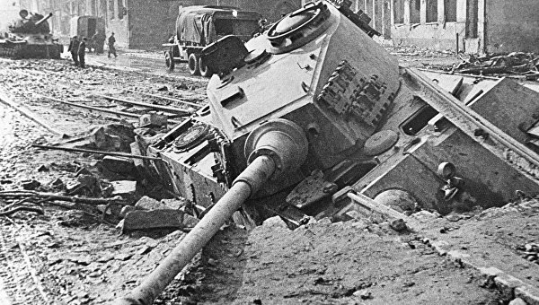 Берлин 70 лет спустя Берлин 70 лет спустя