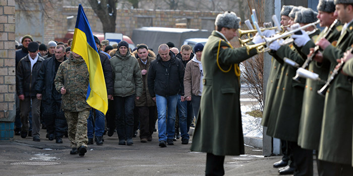 Handelsblatt: Украинские призывники бегут и на Запад, и на Восток Handelsblatt: Украинские призывники бегут и на Запад, и на Восток