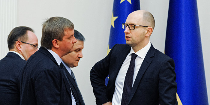 Охрименко: Нынешние украинские власти не разбираются в экономике Охрименко: Нынешние украинские власти не разбираются в экономике