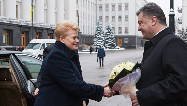 Захарченко пригласил Грибаускайте в Донецк увидеть, кто нарушает перемирие Захарченко пригласил Грибаускайте в Донецк увидеть, кто нарушает перемирие